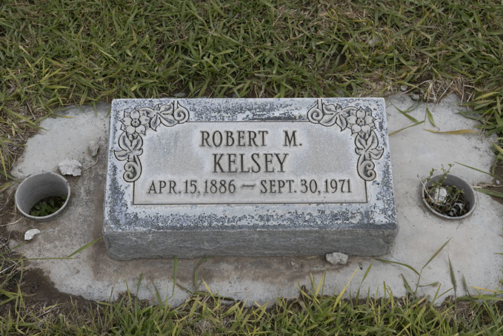 Robert M Kelsey Headstone