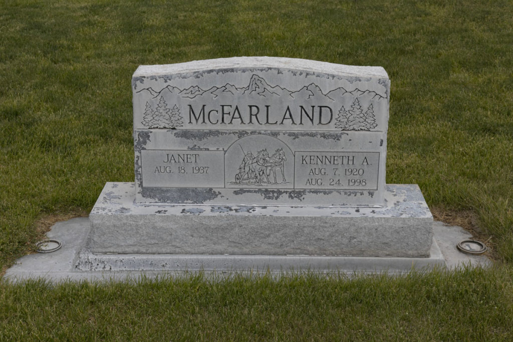 Kenneth A & Janet McFarland Headstone