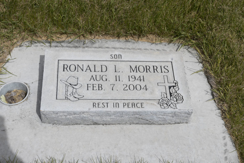 Ronald L Morris Headstone