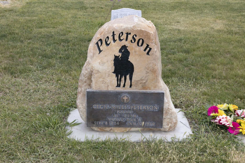 Cecil Miles Peterson Headstone