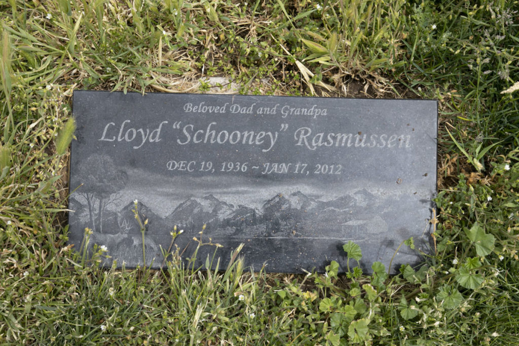 Lloyd Schooney Rasmussen Headstone